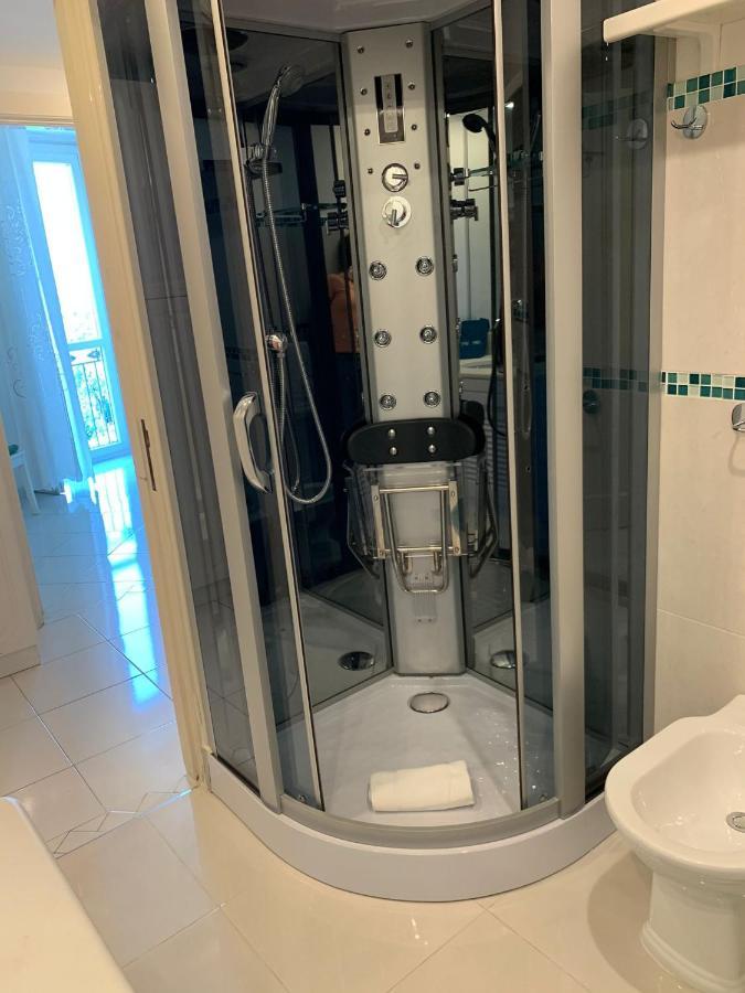 "White Mermaid" - Sorrento Downtown Sea View Apartment 외부 사진