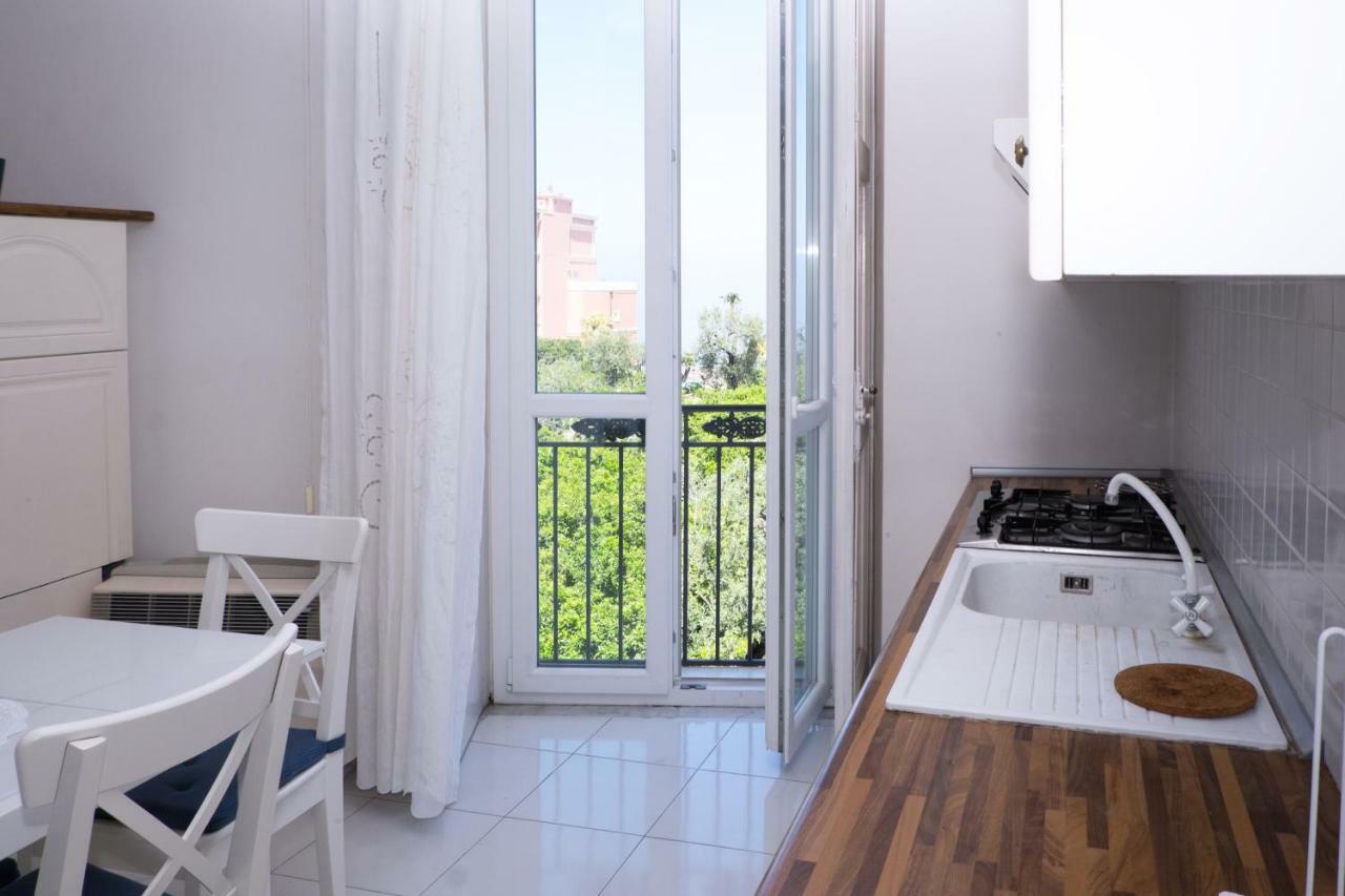 "White Mermaid" - Sorrento Downtown Sea View Apartment 외부 사진