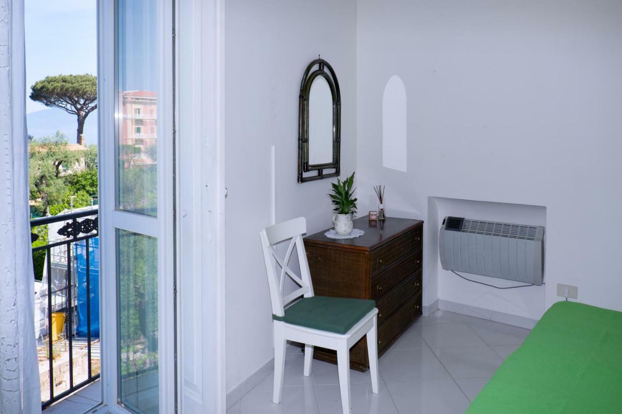 "White Mermaid" - Sorrento Downtown Sea View Apartment 외부 사진
